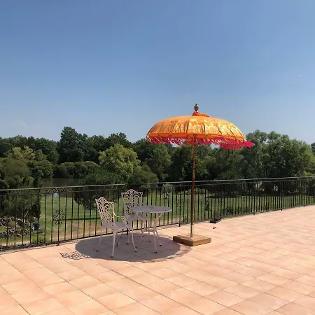 Forge In France Bed & Breakfast Journet